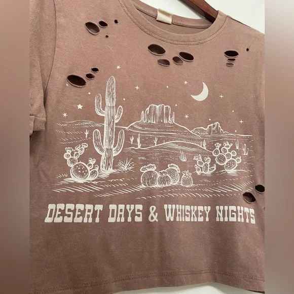 Desert Days & Whiskey Nights crop top t-shirt - Picture 2 of 3